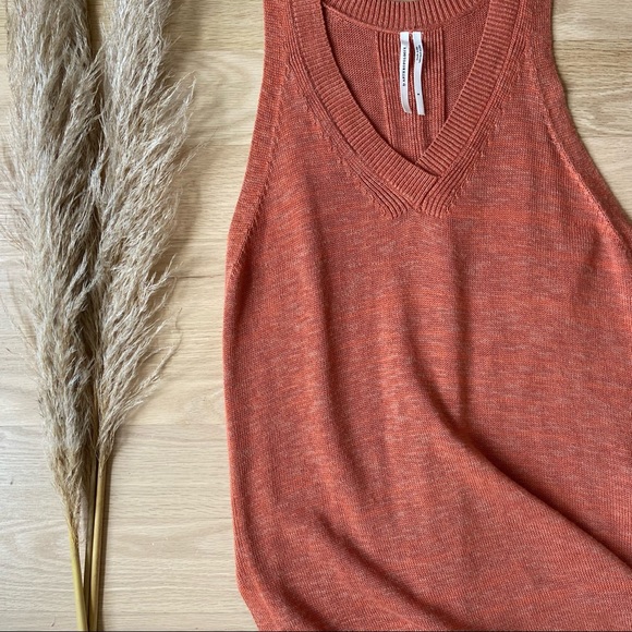 Anthropologie Sleeveless Knit Top in Rust - Picture 2 of 9